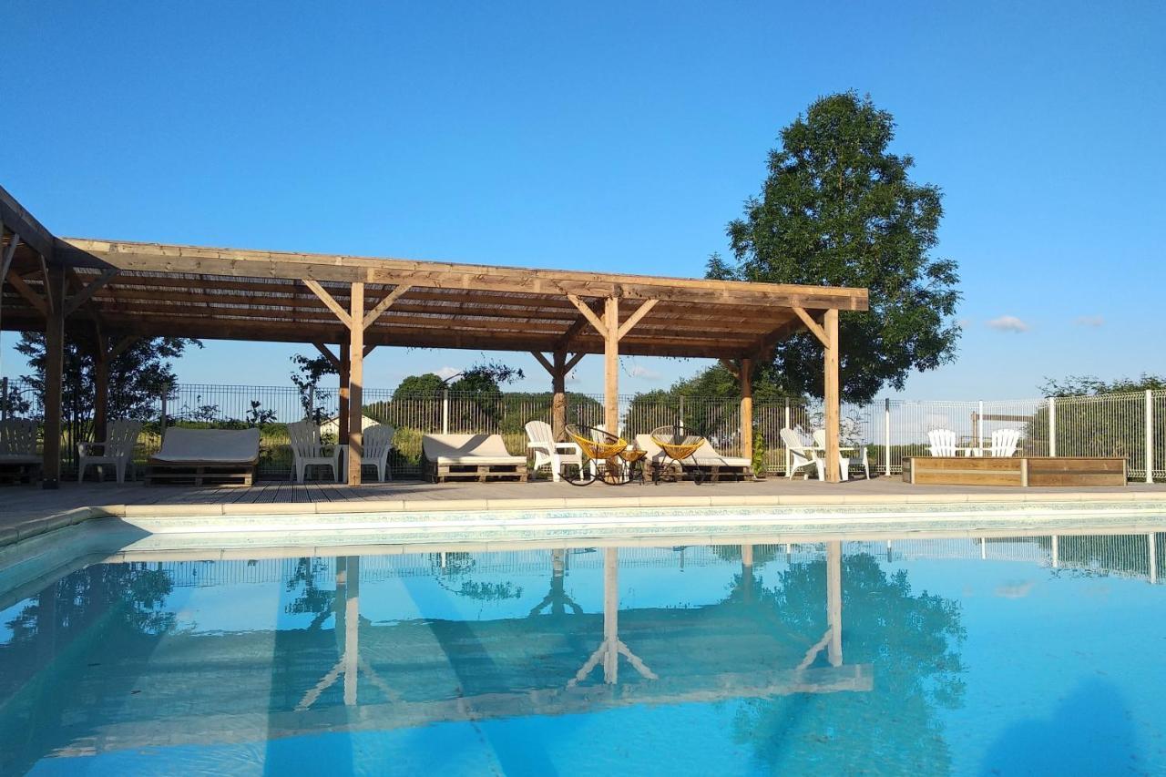 Domaine Ramonjavel, Glamping & Alpaca'S Bed & Breakfast Fongrave Exterior photo